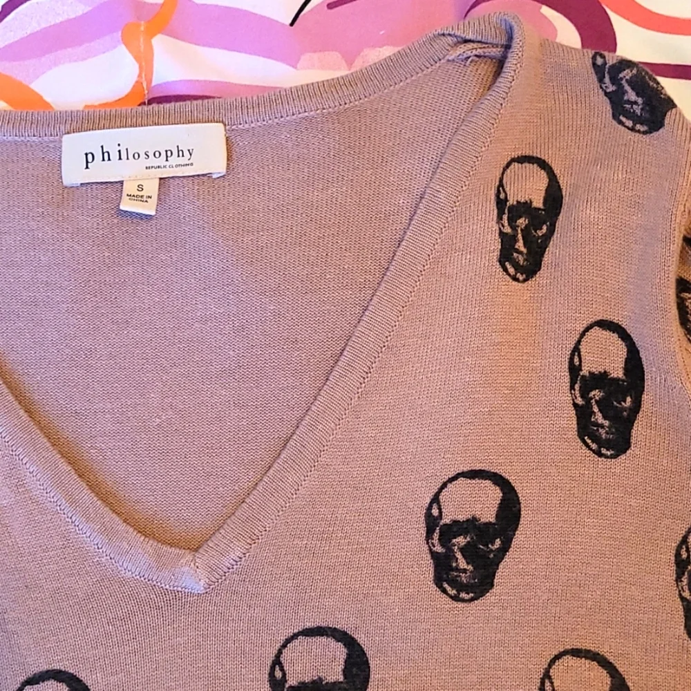 💀Philosophy Pink Skull Sweater Size Small - Picture 3 of 5